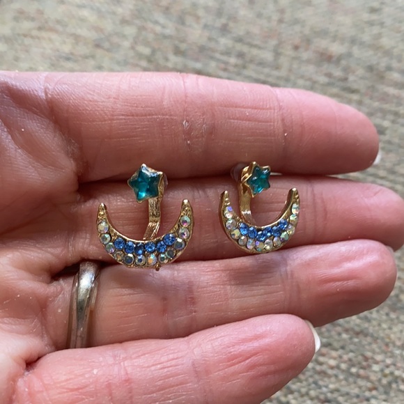 Star & Moon Earrings - Picture 4 of 4